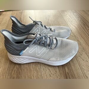 New Balance Roav Fresh Foam Sneaker Womens 9.5
